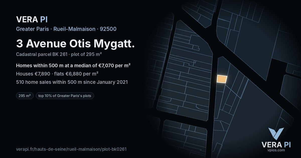 3 Avenue Otis Mygatt, Rueil-Malmaison at night – the plot lit, the parcels around coloured by the prices near them