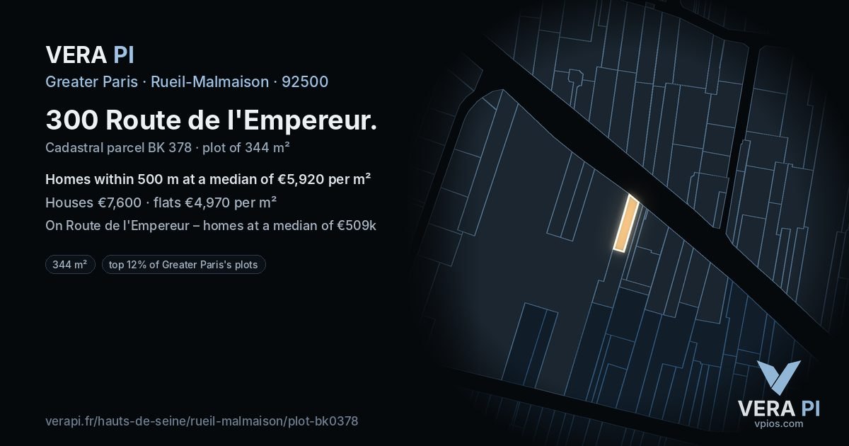 300 Route de l'Empereur, Rueil-Malmaison at night – the plot lit, the parcels around coloured by the prices near them