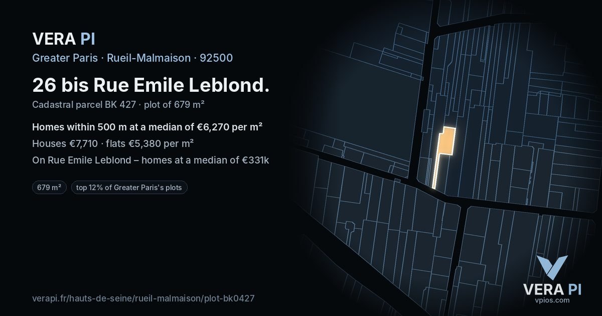 26 bis Rue Emile Leblond, Rueil-Malmaison at night – the plot lit, the parcels around coloured by the prices near them