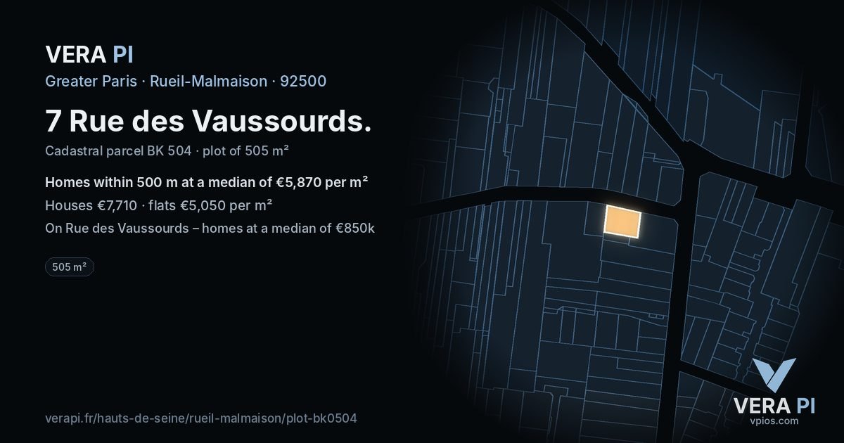 7 Rue des Vaussourds, Rueil-Malmaison at night – the plot lit, the parcels around coloured by the prices near them