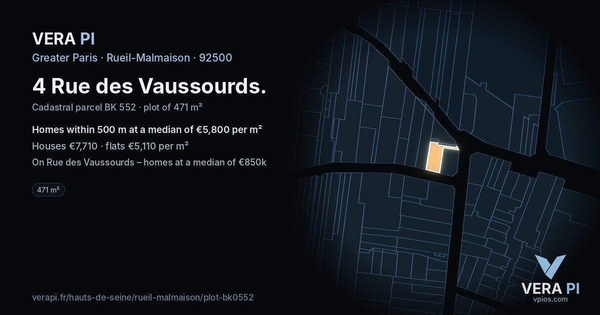 4 Rue des Vaussourds, Rueil-Malmaison at night – the plot lit, the parcels around coloured by the prices near them