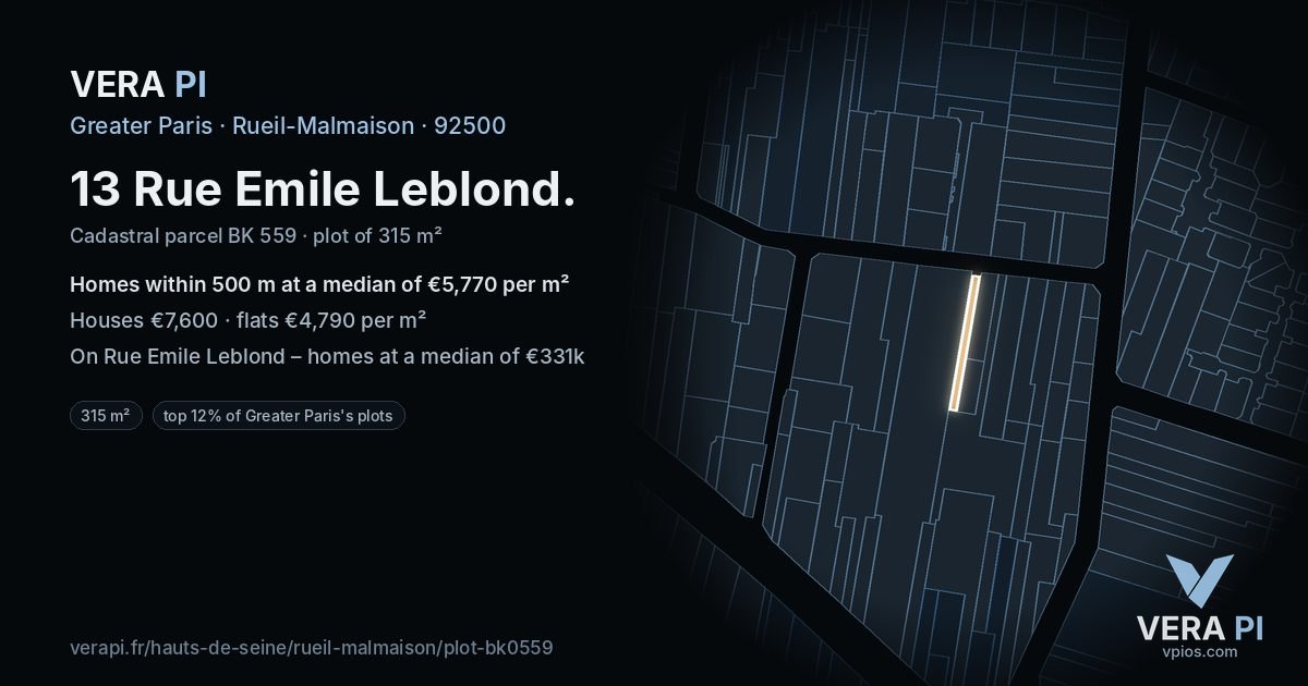 13 Rue Emile Leblond, Rueil-Malmaison at night – the plot lit, the parcels around coloured by the prices near them