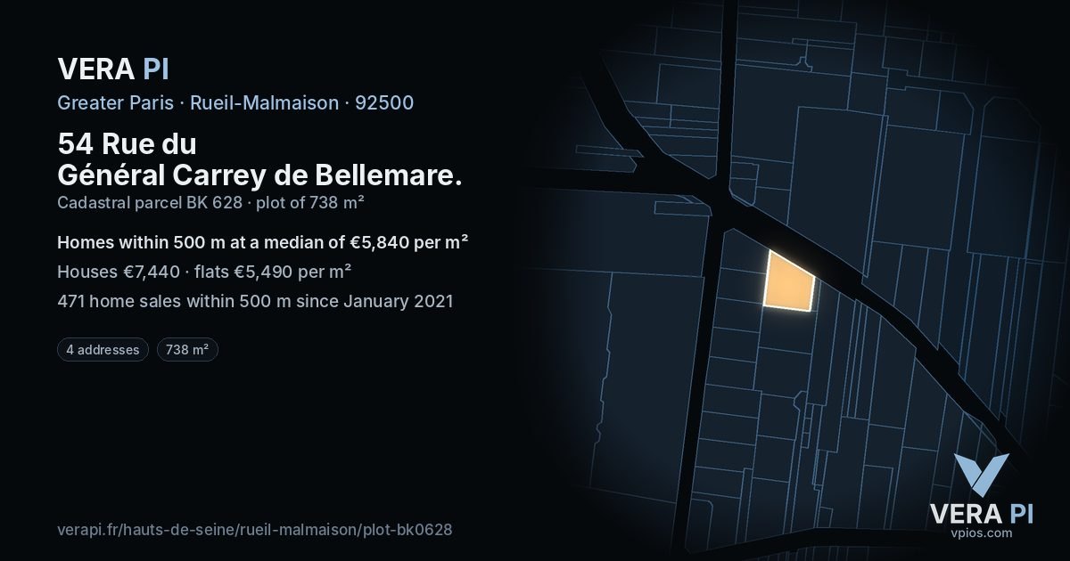 54 Rue du Général Carrey de Bellemare, Rueil-Malmaison at night – the plot lit, the parcels around coloured by the prices near them