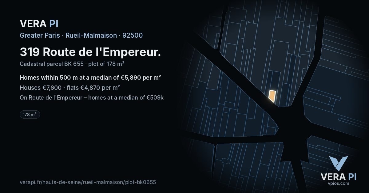 319 Route de l'Empereur, Rueil-Malmaison at night – the plot lit, the parcels around coloured by the prices near them