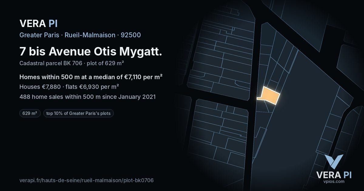 7 bis Avenue Otis Mygatt, Rueil-Malmaison at night – the plot lit, the parcels around coloured by the prices near them