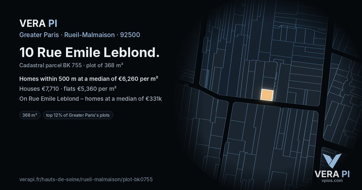 10 Rue Emile Leblond, Rueil-Malmaison at night – the plot lit, the parcels around coloured by the prices near them