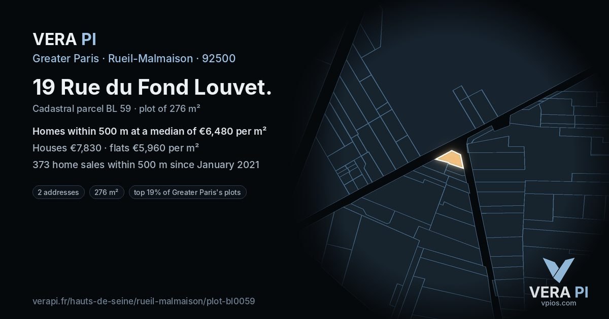 19 Rue du Fond Louvet, Rueil-Malmaison at night – the plot lit, the parcels around coloured by the prices near them