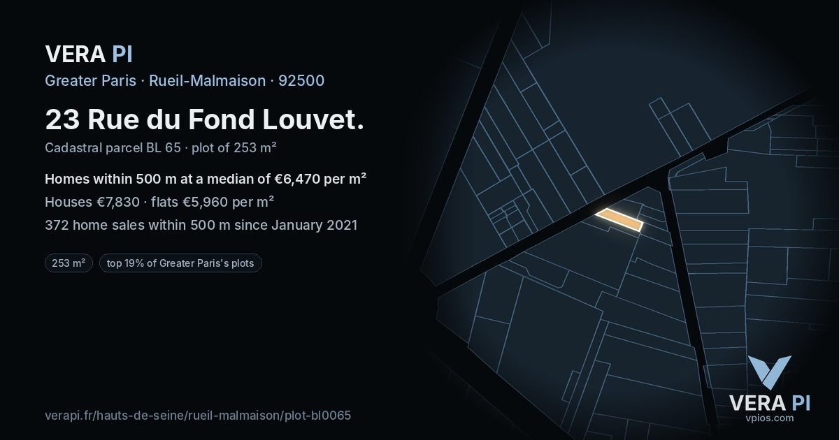 23 Rue du Fond Louvet, Rueil-Malmaison at night – the plot lit, the parcels around coloured by the prices near them