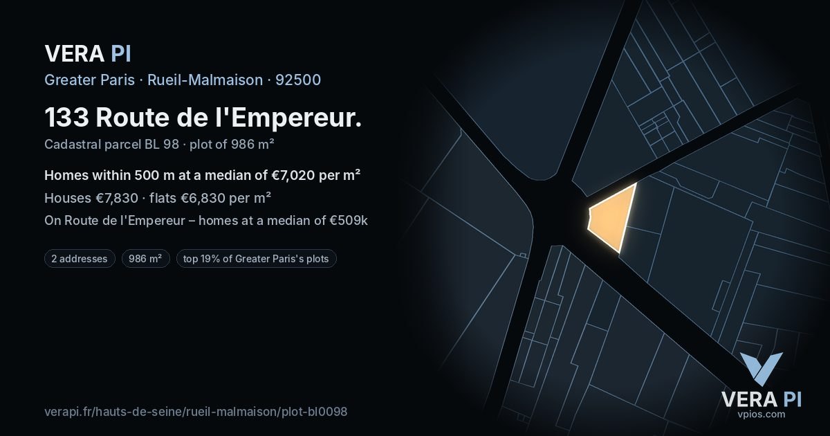 133 Route de l'Empereur, Rueil-Malmaison at night – the plot lit, the parcels around coloured by the prices near them