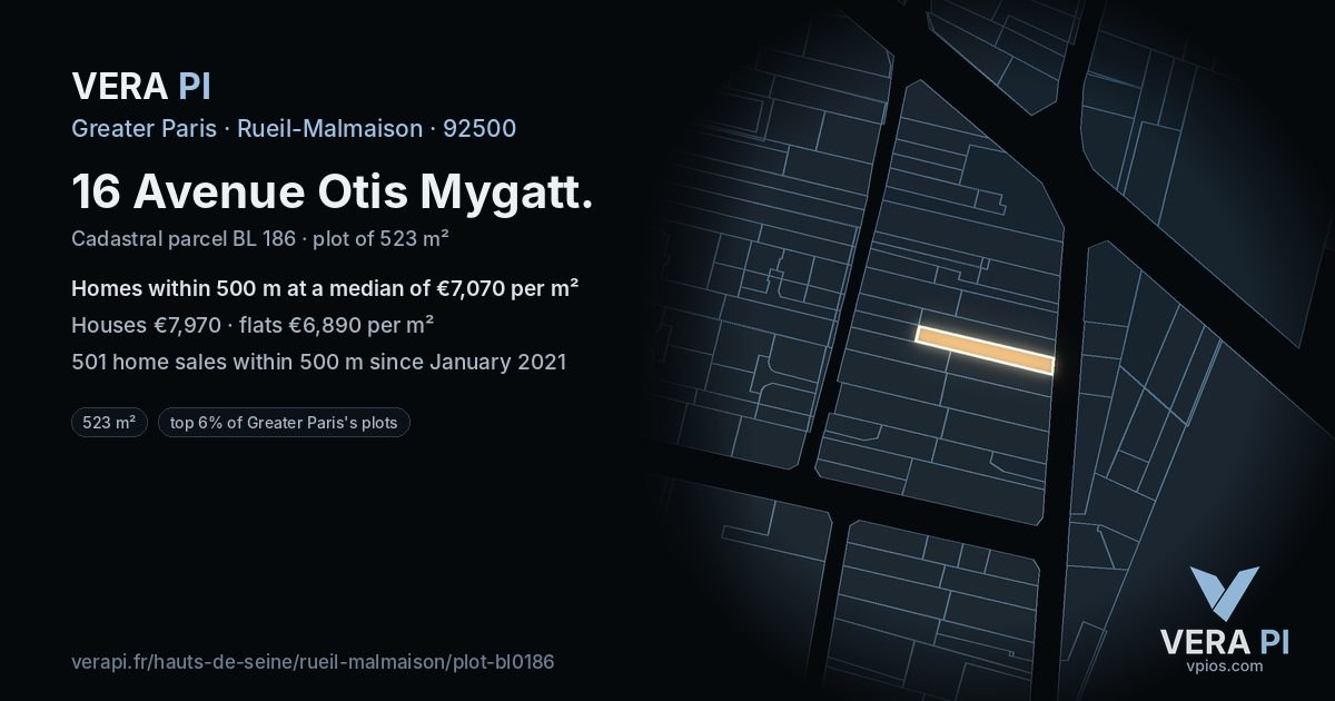 16 Avenue Otis Mygatt, Rueil-Malmaison at night – the plot lit, the parcels around coloured by the prices near them