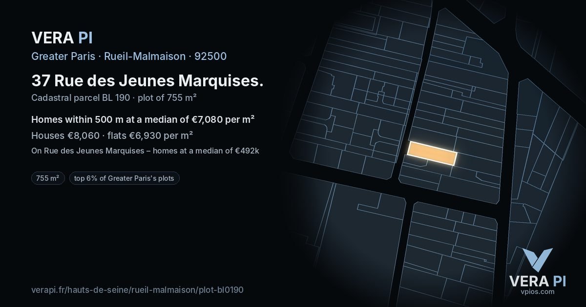 37 Rue des Jeunes Marquises, Rueil-Malmaison at night – the plot lit, the parcels around coloured by the prices near them