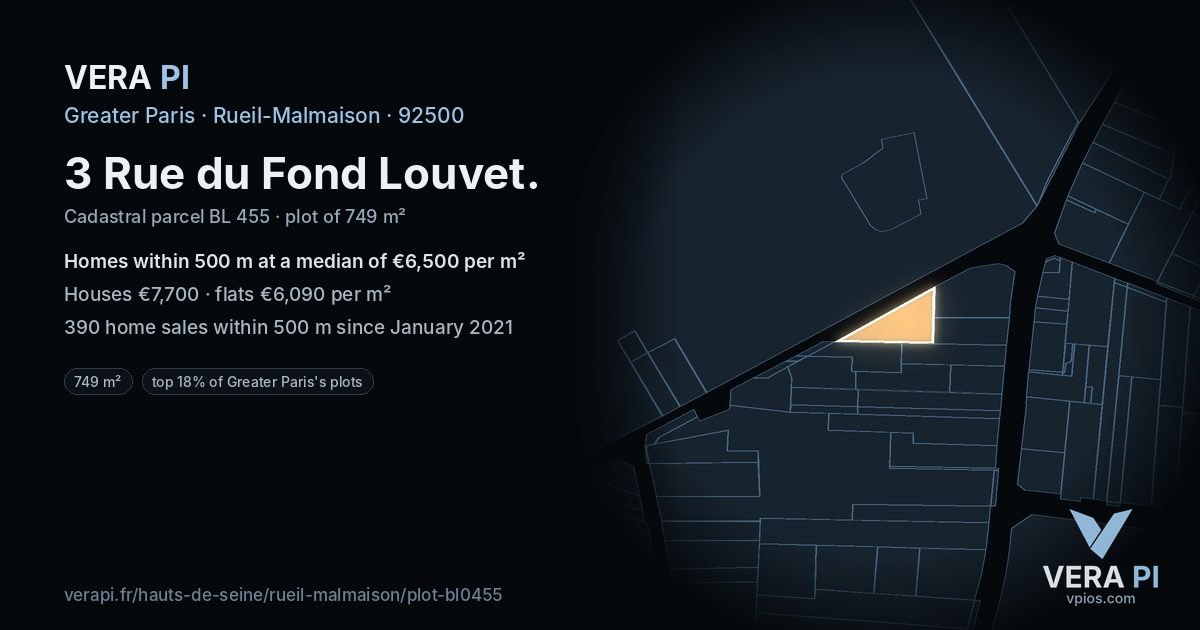 3 Rue du Fond Louvet, Rueil-Malmaison at night – the plot lit, the parcels around coloured by the prices near them