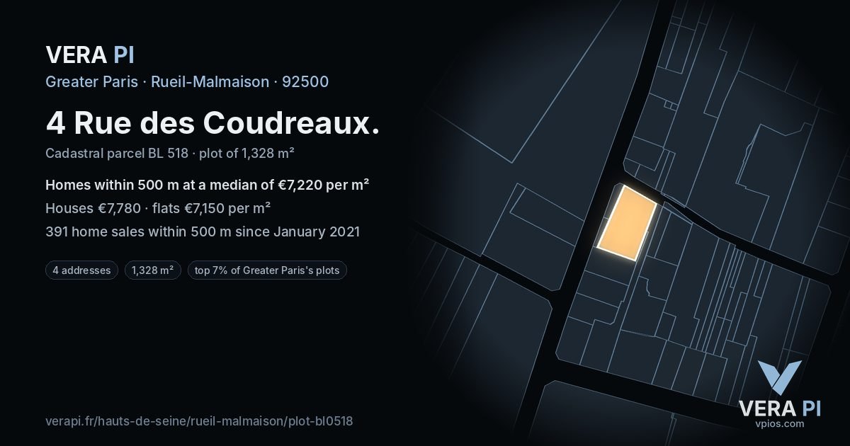 4 Rue des Coudreaux, Rueil-Malmaison at night – the plot lit, the parcels around coloured by the prices near them