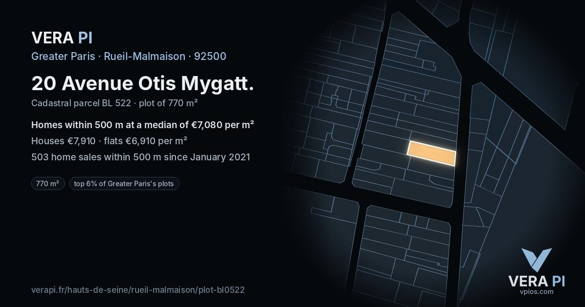 20 Avenue Otis Mygatt, Rueil-Malmaison at night – the plot lit, the parcels around coloured by the prices near them