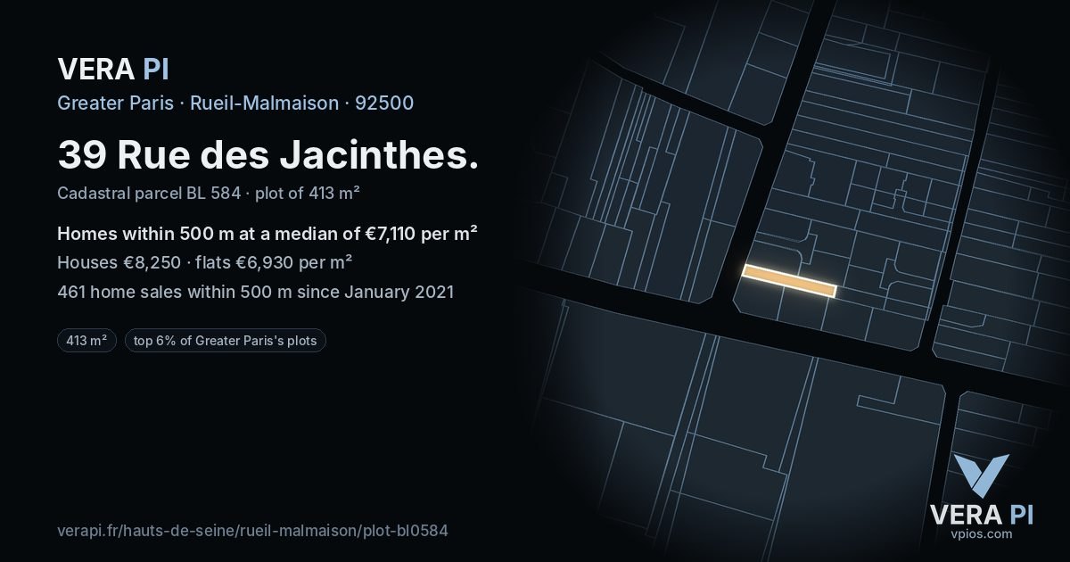 39 Rue des Jacinthes, Rueil-Malmaison at night – the plot lit, the parcels around coloured by the prices near them
