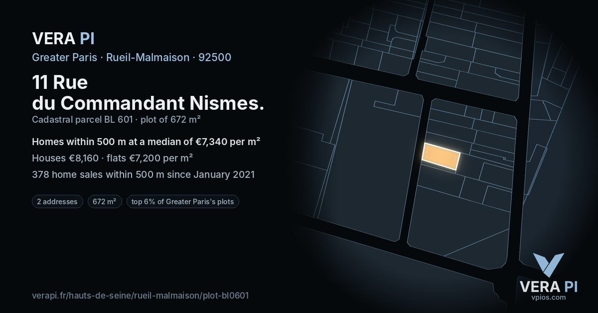 11 Rue du Commandant Nismes, Rueil-Malmaison at night – the plot lit, the parcels around coloured by the prices near them