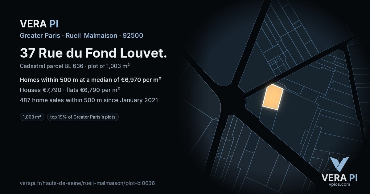 37 Rue du Fond Louvet, Rueil-Malmaison at night – the plot lit, the parcels around coloured by the prices near them