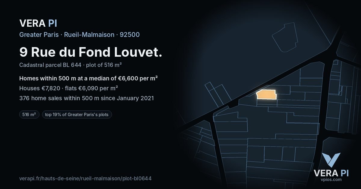 9 Rue du Fond Louvet, Rueil-Malmaison at night – the plot lit, the parcels around coloured by the prices near them