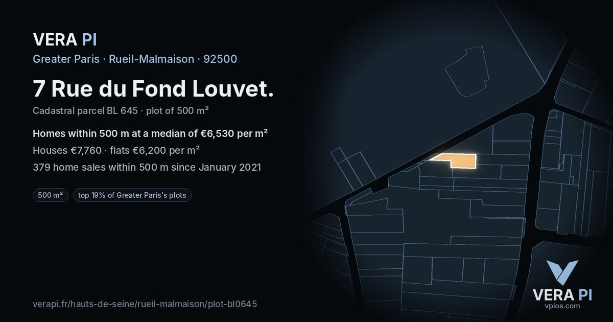 7 Rue du Fond Louvet, Rueil-Malmaison at night – the plot lit, the parcels around coloured by the prices near them