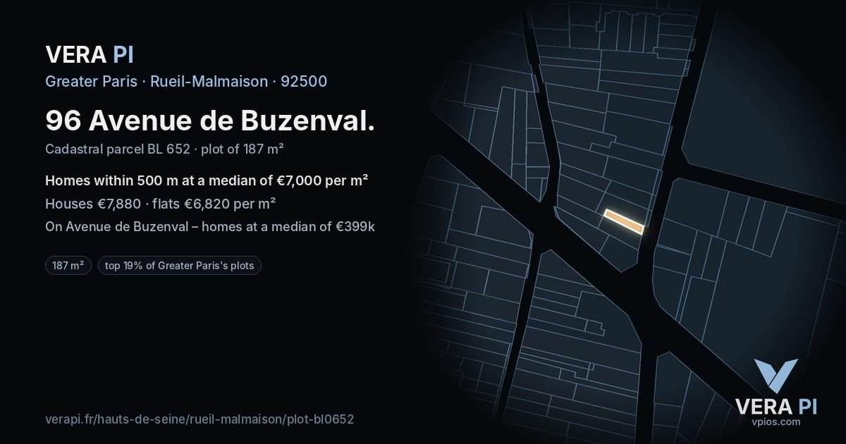 96 Avenue de Buzenval, Rueil-Malmaison at night – the plot lit, the parcels around coloured by the prices near them