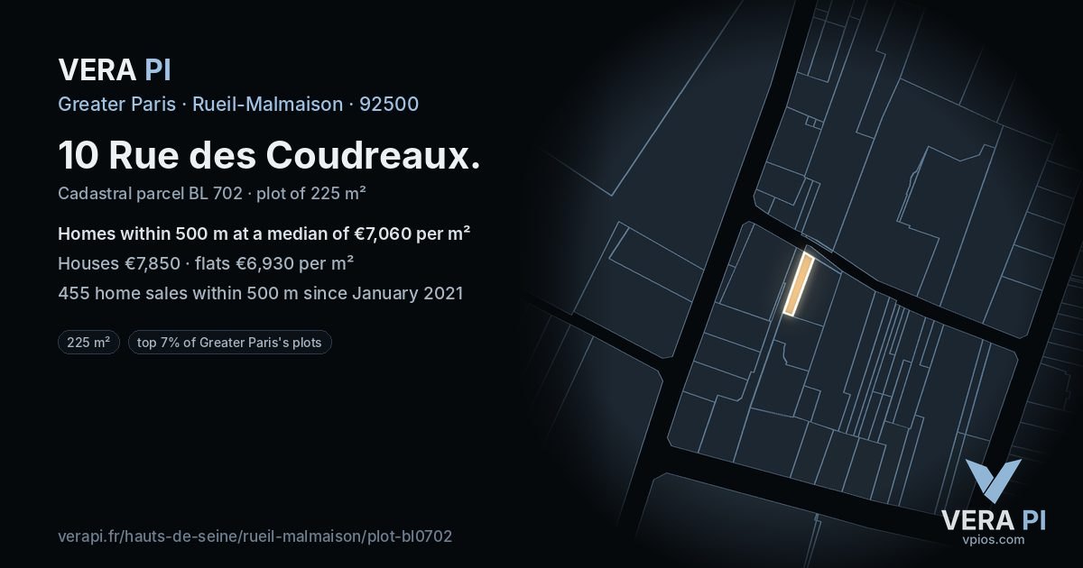 10 Rue des Coudreaux, Rueil-Malmaison at night – the plot lit, the parcels around coloured by the prices near them