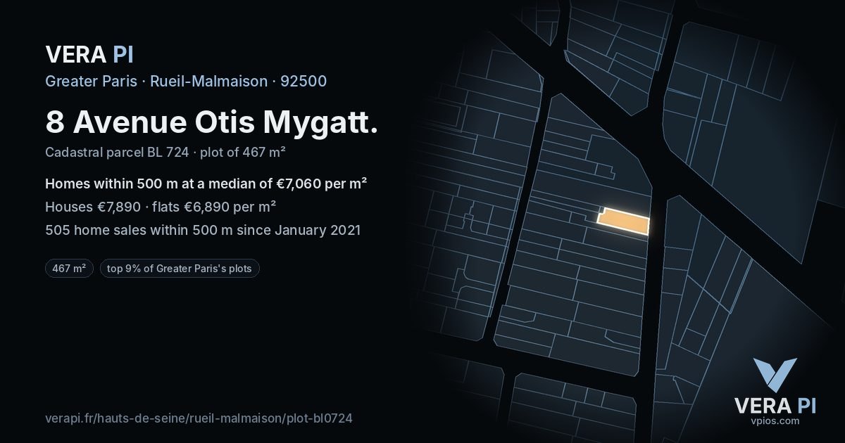 8 Avenue Otis Mygatt, Rueil-Malmaison at night – the plot lit, the parcels around coloured by the prices near them