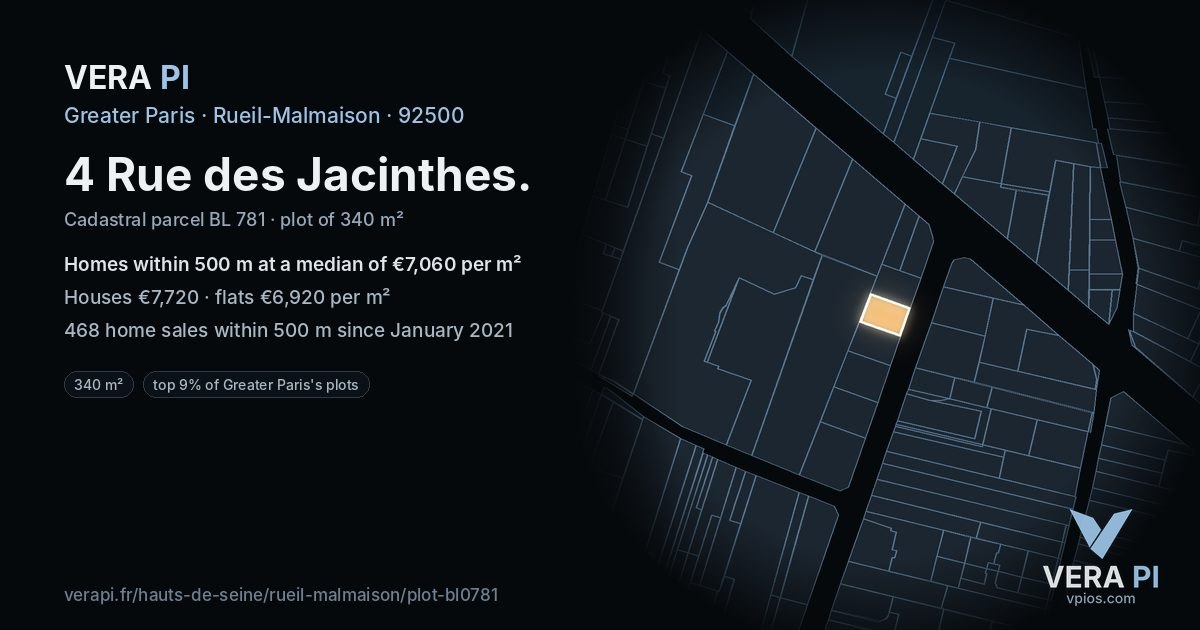 4 Rue des Jacinthes, Rueil-Malmaison at night – the plot lit, the parcels around coloured by the prices near them
