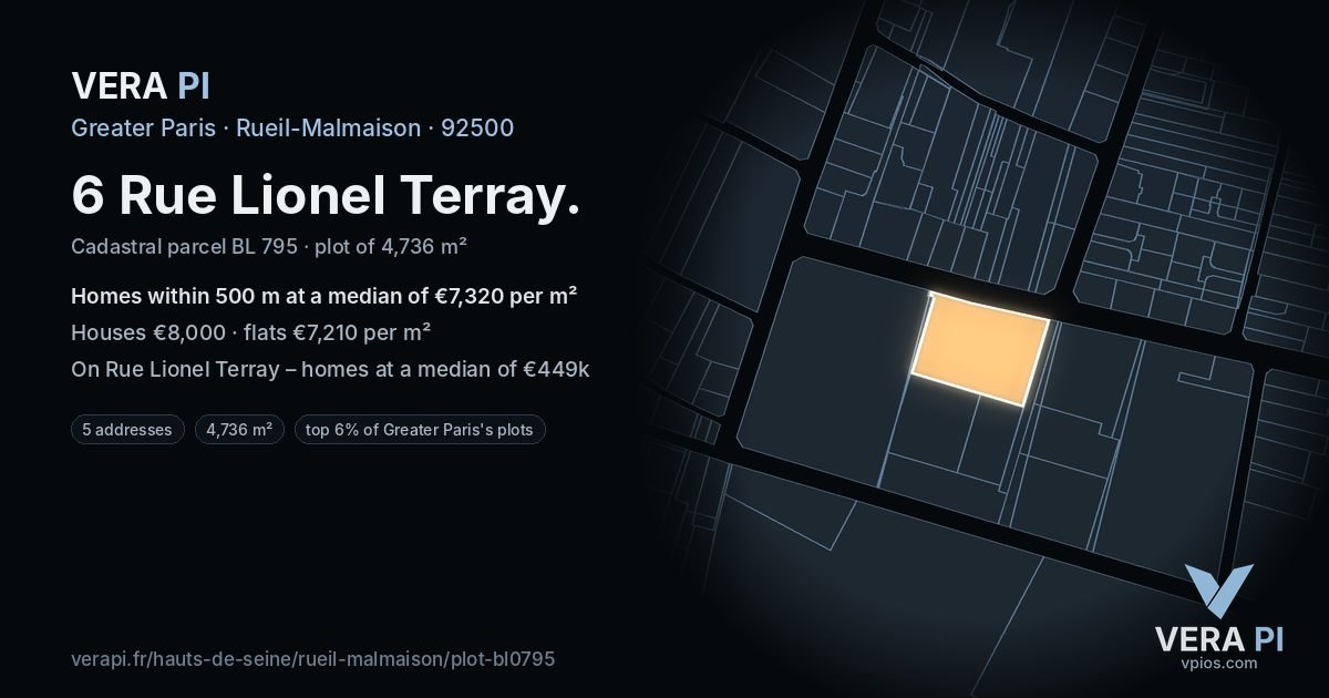 6 Rue Lionel Terray, Rueil-Malmaison at night – the plot lit, the parcels around coloured by the prices near them