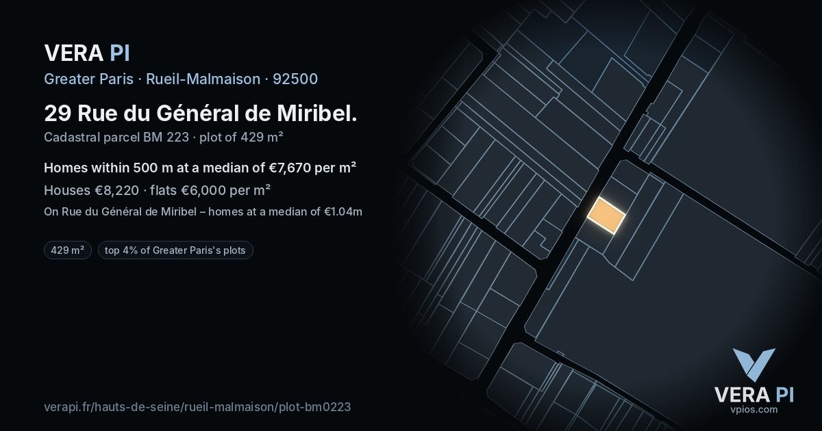 29 Rue du Général de Miribel, Rueil-Malmaison at night – the plot lit, the parcels around coloured by the prices near them