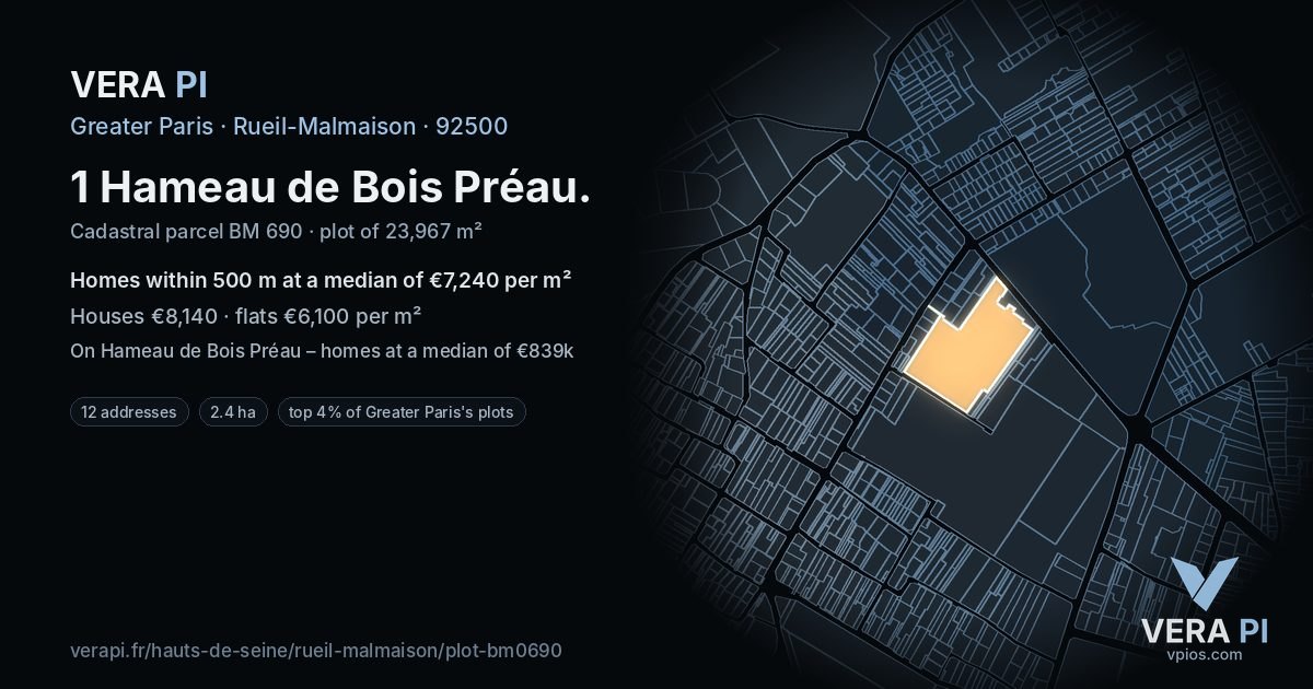 1 Hameau de Bois Préau, Rueil-Malmaison at night – the plot lit, the parcels around coloured by the prices near them