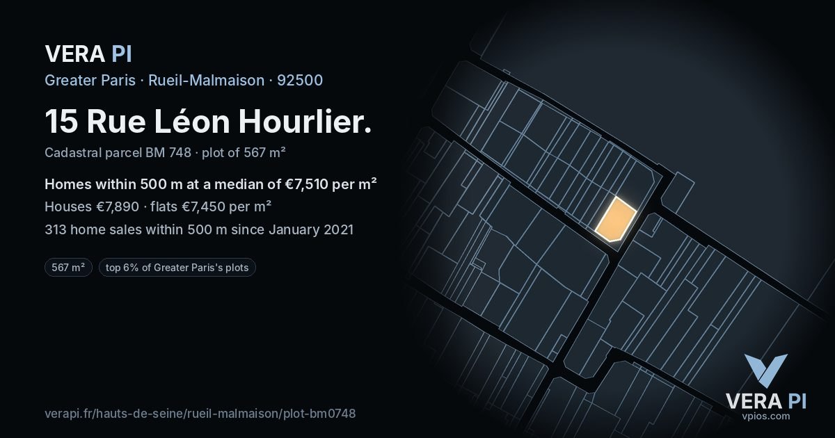 15 Rue Léon Hourlier, Rueil-Malmaison at night – the plot lit, the parcels around coloured by the prices near them