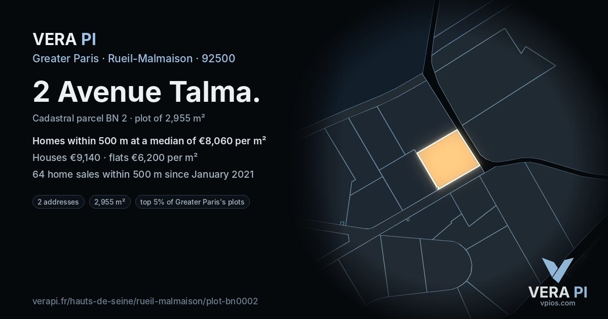 2 Avenue Talma, Rueil-Malmaison at night – the plot lit, the parcels around coloured by the prices near them