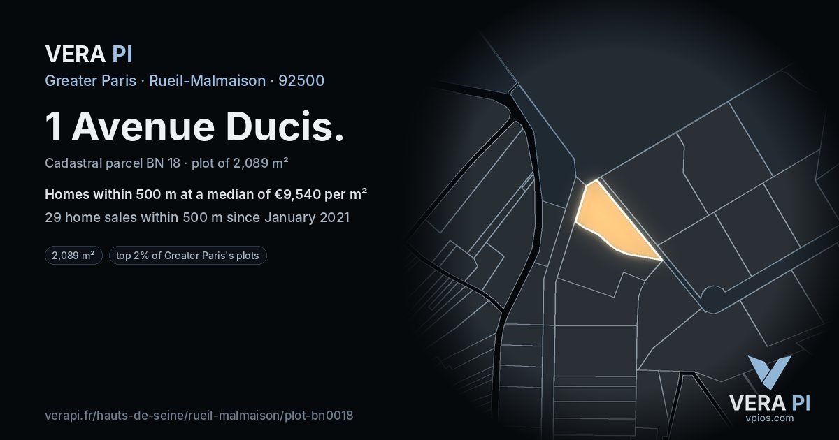 1 Avenue Ducis, Rueil-Malmaison at night – the plot lit, the parcels around coloured by the prices near them