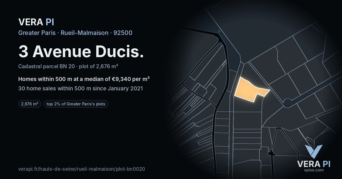 3 Avenue Ducis, Rueil-Malmaison at night – the plot lit, the parcels around coloured by the prices near them
