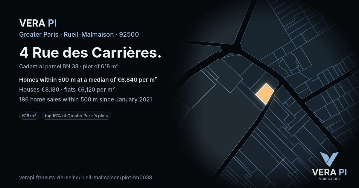 4 Rue des Carrières, Rueil-Malmaison at night – the plot lit, the parcels around coloured by the prices near them