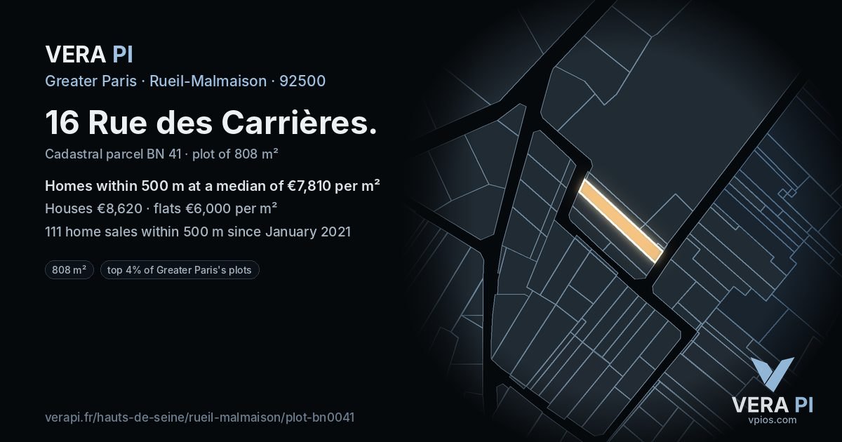 16 Rue des Carrières, Rueil-Malmaison at night – the plot lit, the parcels around coloured by the prices near them