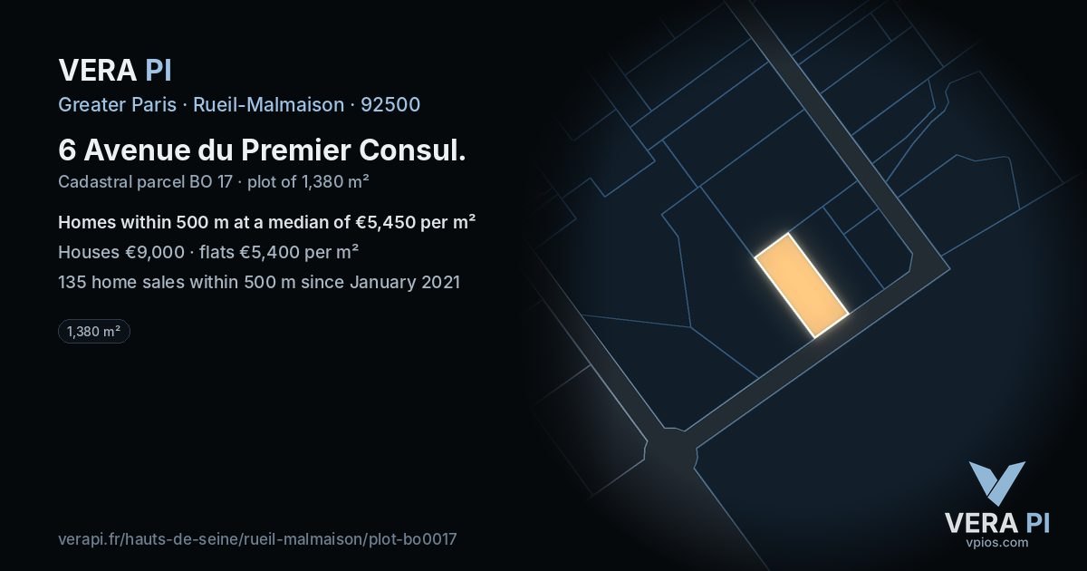 6 Avenue du Premier Consul, Rueil-Malmaison at night – the plot lit, the parcels around coloured by the prices near them