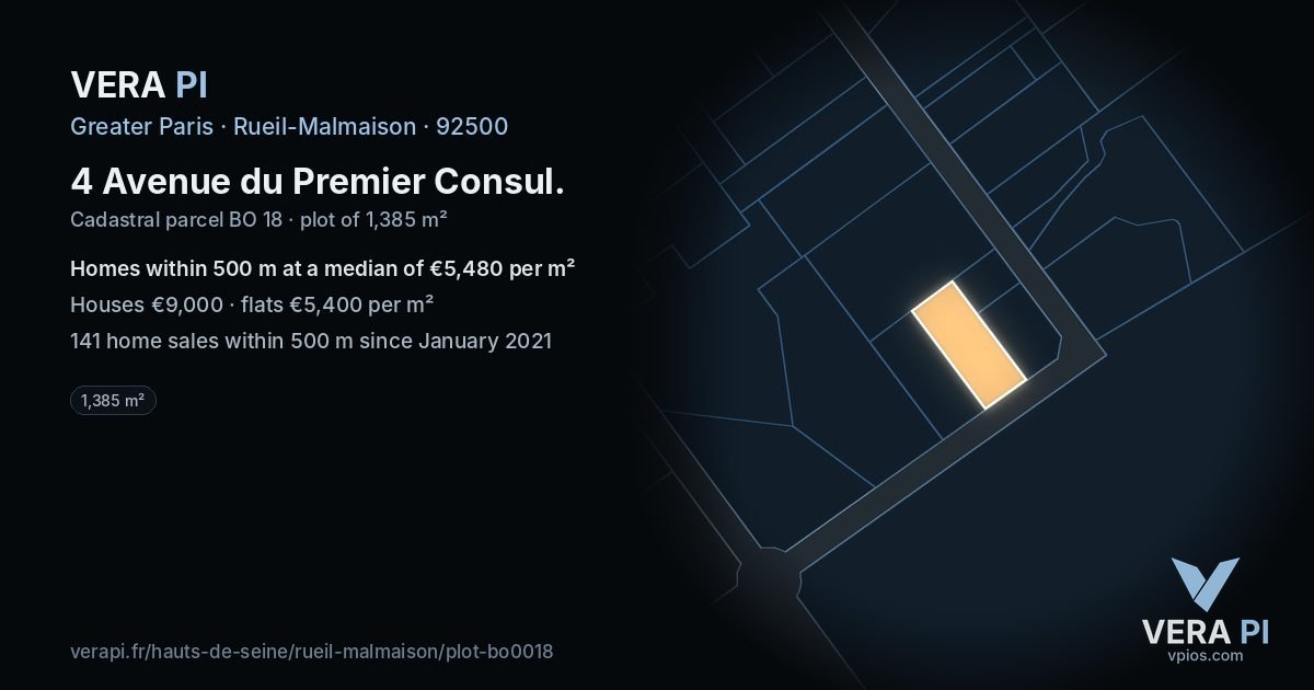 4 Avenue du Premier Consul, Rueil-Malmaison at night – the plot lit, the parcels around coloured by the prices near them