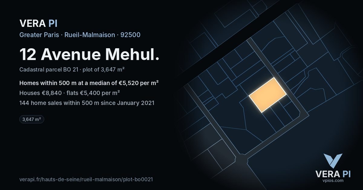 12 Avenue Mehul, Rueil-Malmaison at night – the plot lit, the parcels around coloured by the prices near them