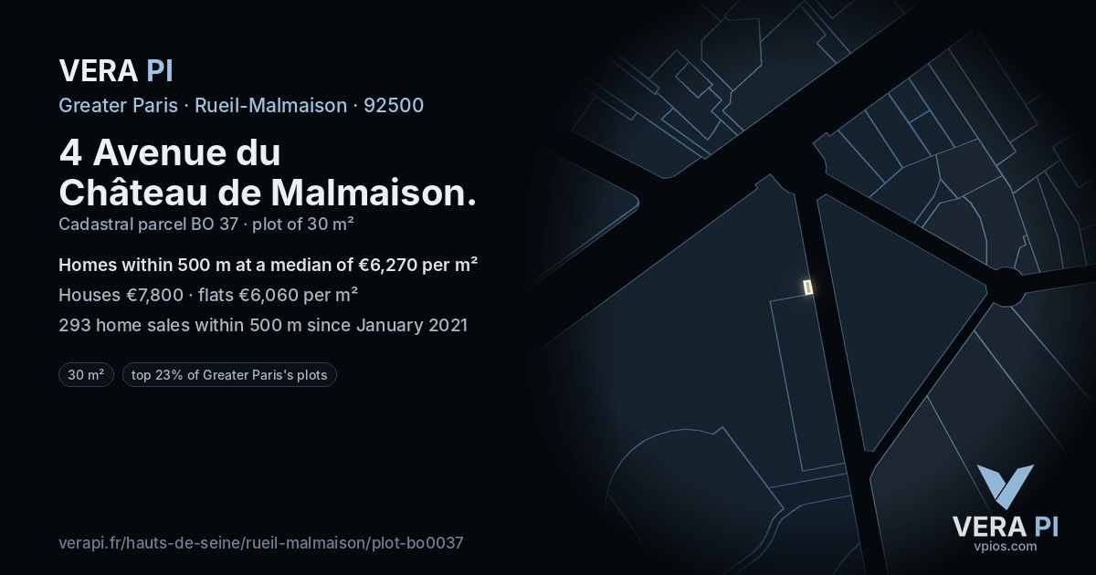 4 Avenue du Château de Malmaison, Rueil-Malmaison at night – the plot lit, the parcels around coloured by the prices near them