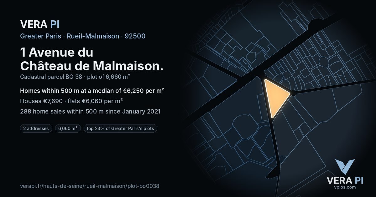 1 Avenue du Château de Malmaison, Rueil-Malmaison at night – the plot lit, the parcels around coloured by the prices near them