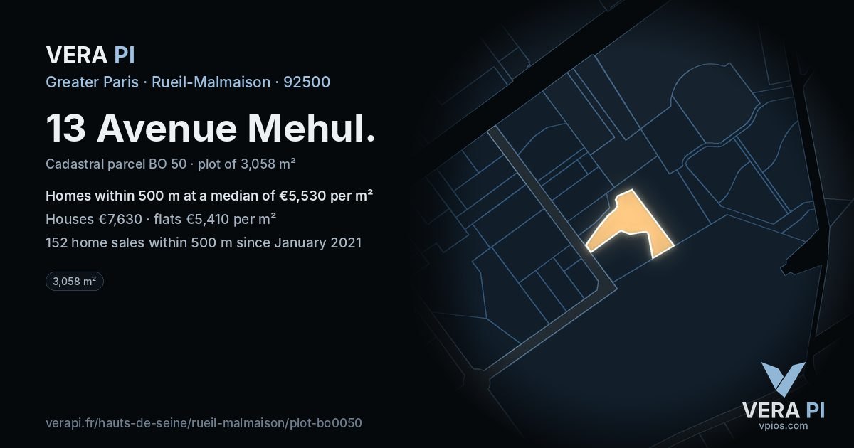 13 Avenue Mehul, Rueil-Malmaison at night – the plot lit, the parcels around coloured by the prices near them