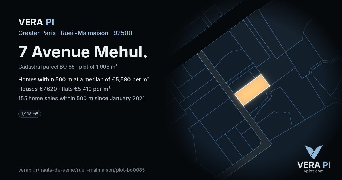 7 Avenue Mehul, Rueil-Malmaison at night – the plot lit, the parcels around coloured by the prices near them