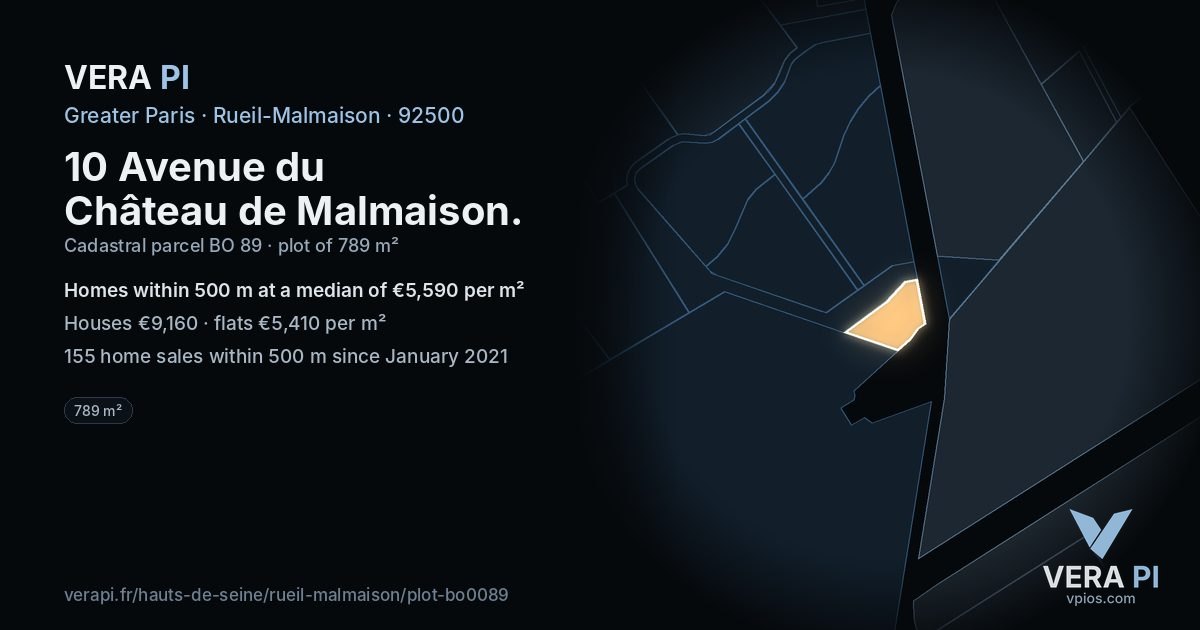 10 Avenue du Château de Malmaison, Rueil-Malmaison at night – the plot lit, the parcels around coloured by the prices near them