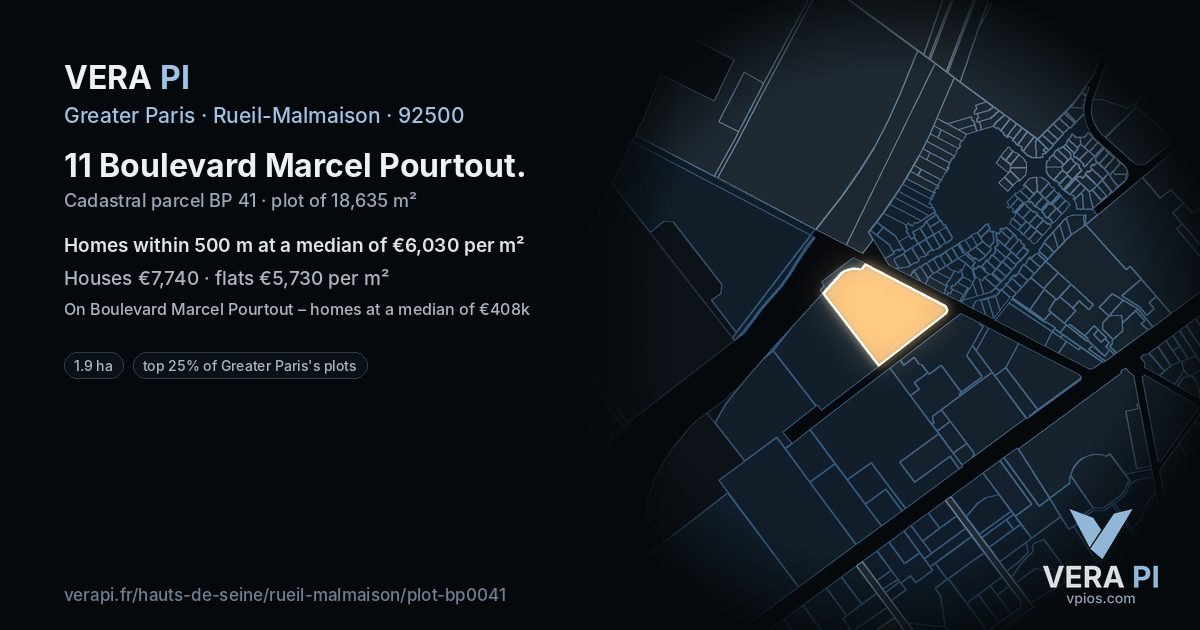 11 Boulevard Marcel Pourtout, Rueil-Malmaison at night – the plot lit, the parcels around coloured by the prices near them
