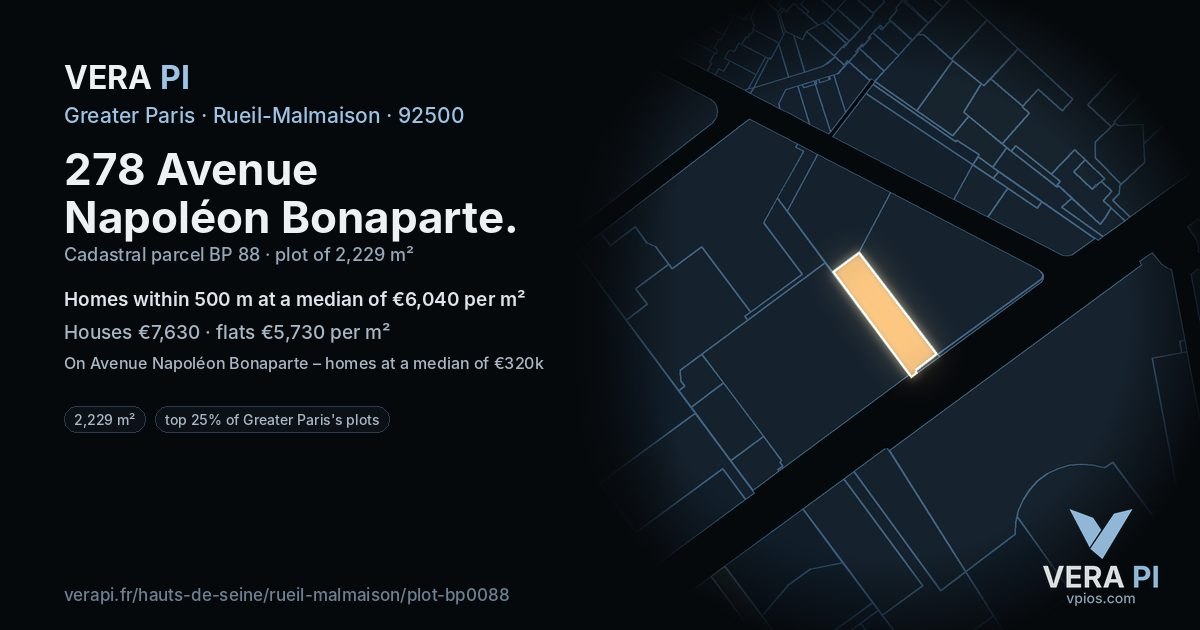 278 Avenue Napoléon Bonaparte, Rueil-Malmaison at night – the plot lit, the parcels around coloured by the prices near them