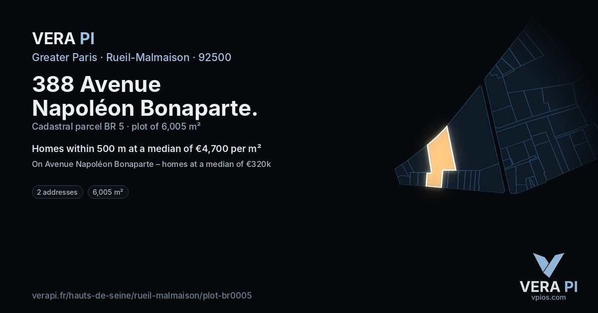 388 Avenue Napoléon Bonaparte, Rueil-Malmaison at night – the plot lit, the parcels around coloured by the prices near them