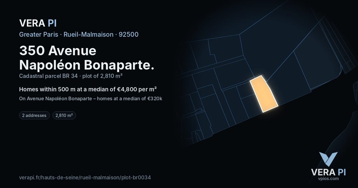 350 Avenue Napoléon Bonaparte, Rueil-Malmaison at night – the plot lit, the parcels around coloured by the prices near them