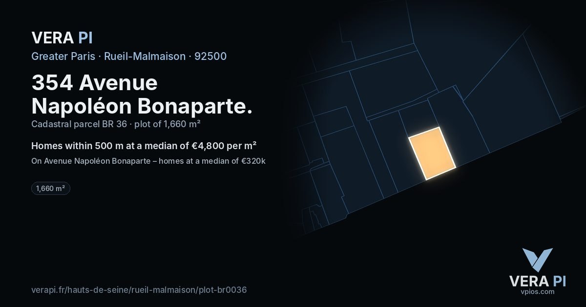 354 Avenue Napoléon Bonaparte, Rueil-Malmaison at night – the plot lit, the parcels around coloured by the prices near them