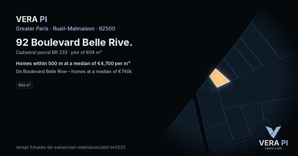 92 Boulevard Belle Rive, Rueil-Malmaison at night – the plot lit, the parcels around coloured by the prices near them